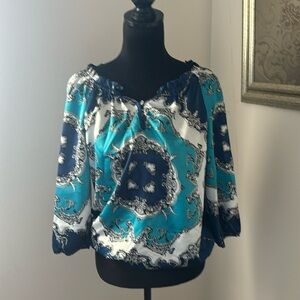 Nue Options elastic waist 3/4 sleeves split neckline satin feel top blouse‎ M